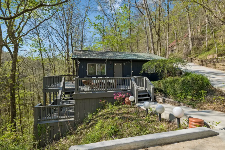 1407 Lakeside Dr, Smithville, TN 37166 - #2