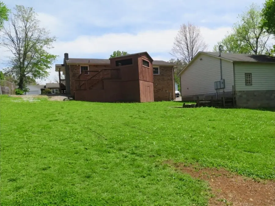 1153 Chestnut Dr, Burns, TN 37029 - #3