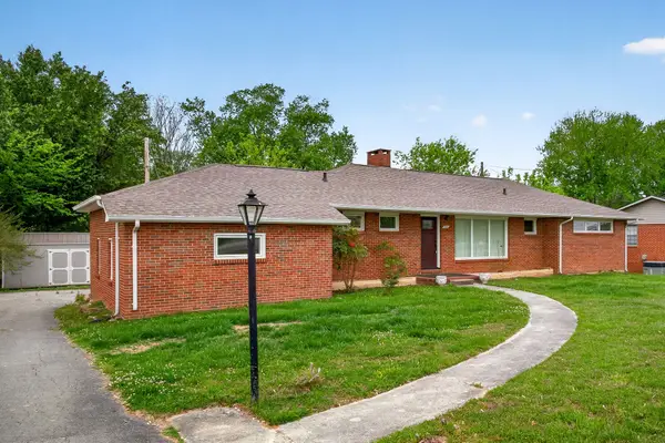 407 Sunset Dr, McMinnville, TN 37110