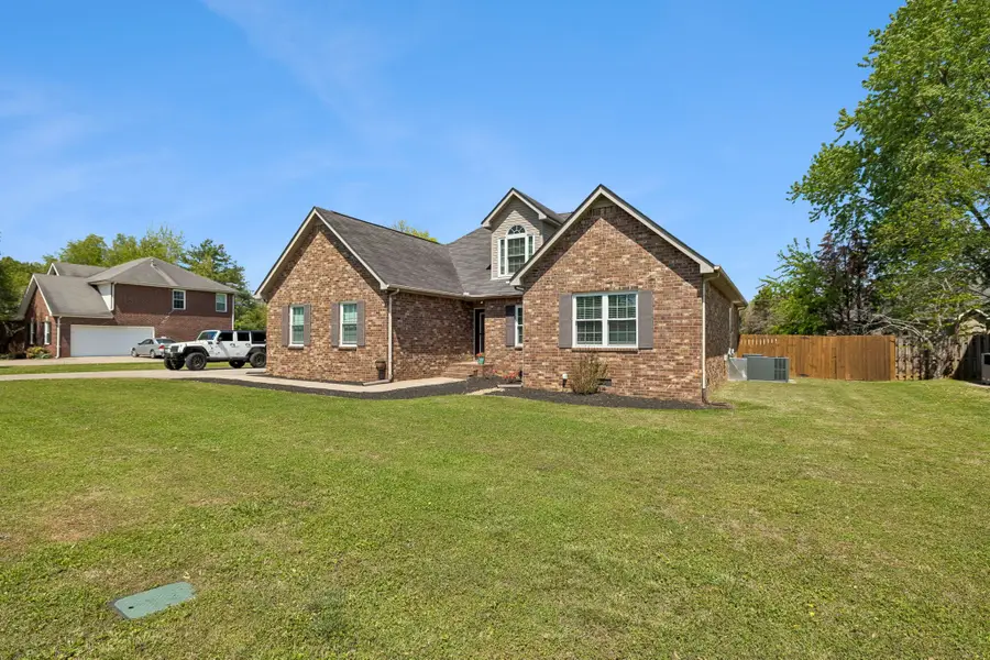 1928 Pennington Dr, Murfreesboro, TN 37129 - #2