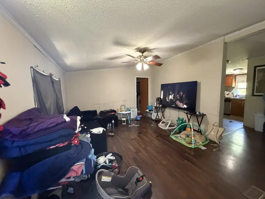 201 Lakeshore Dr, Oakfield, TN 38362 - #3