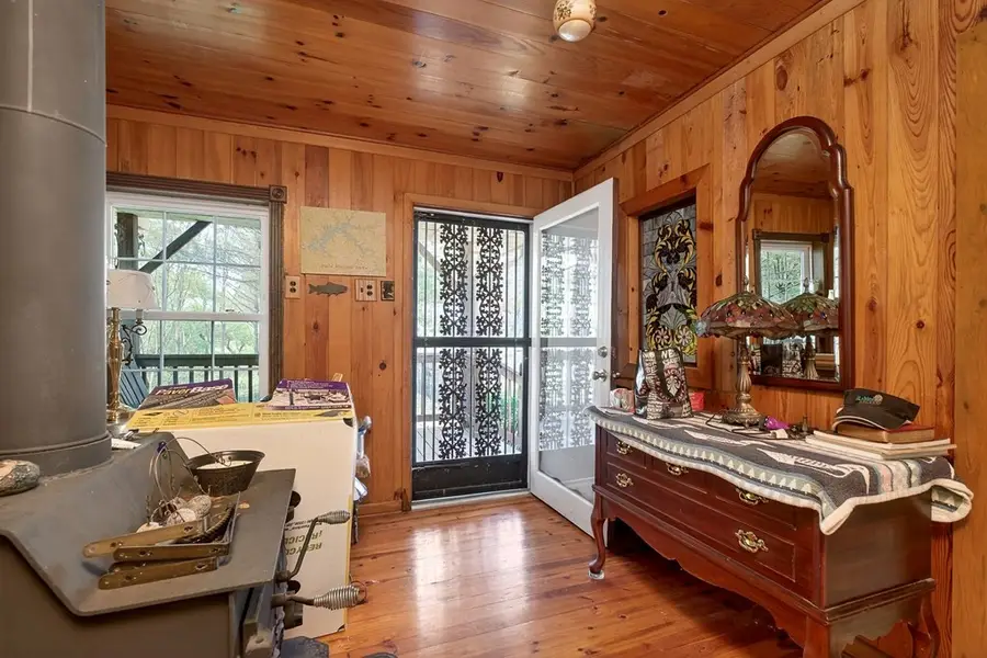 1932 Holly Creek Rd, Celina, TN 38551 - #3