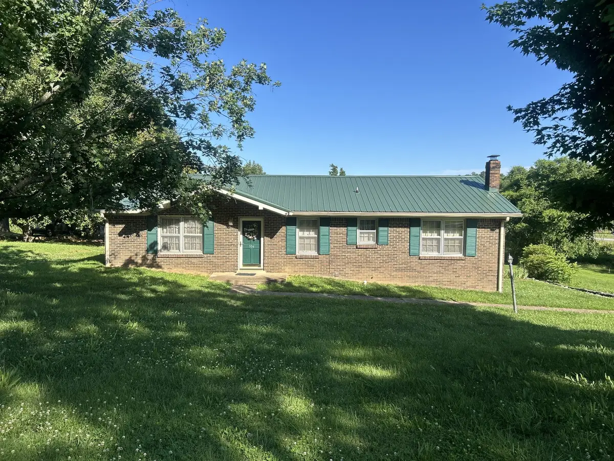 904 Cheairs Cir, Columbia, TN 38401 - #1