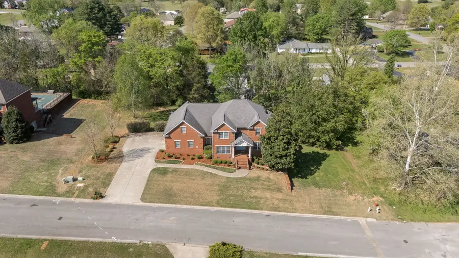 913 Dogwood Dr, Fayetteville, TN 37334 - #2