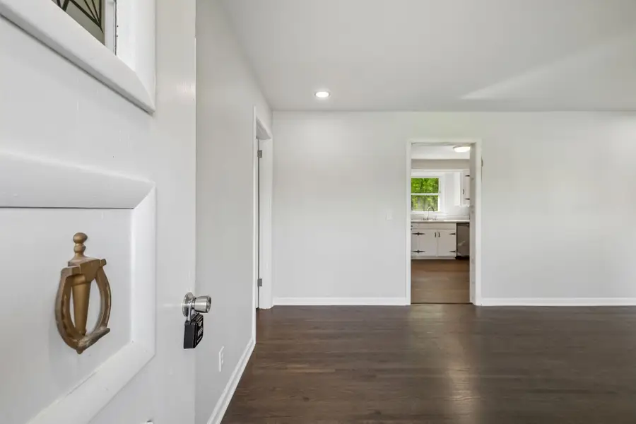 1003 Twin Creek Rd, Charlotte, TN 37036 - #3