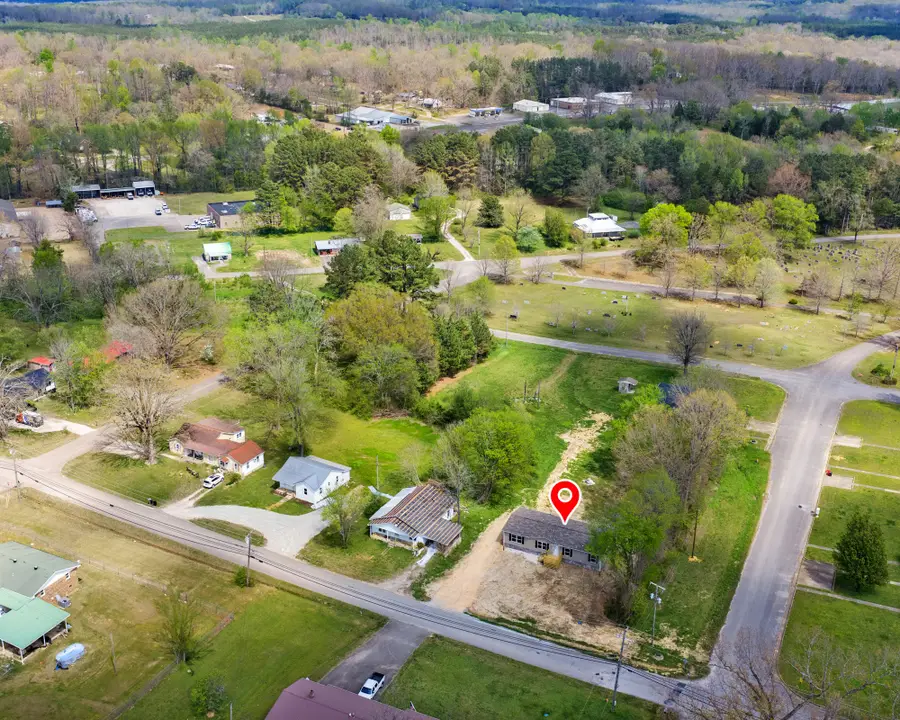 177 Georgia Ave S, Parsons, TN 38363 - #3