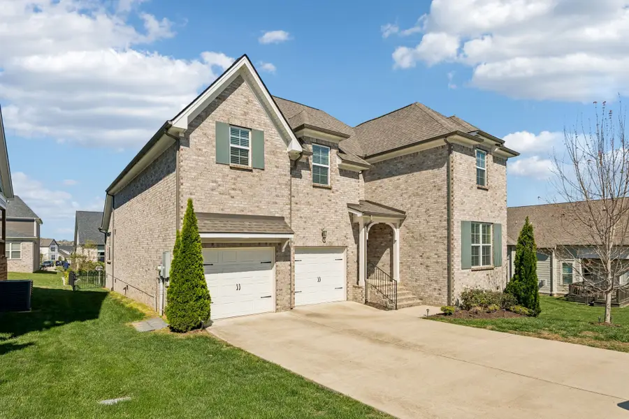 2607 Bramblewood Ln, Thompsons Station, TN 37179 - #2