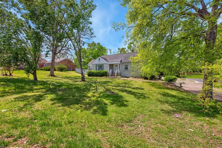 118 S Graycroft Ave, Madison, TN 37115 - #2