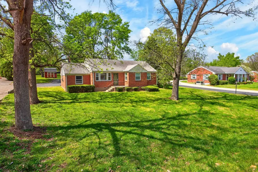 116 S Graycroft Ave, Madison, TN 37115 - #2