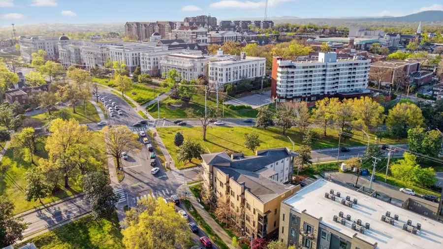 1700 Belcourt Ave #301, Nashville, TN 37212 - #3