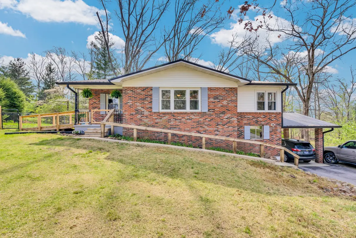 196 Malver Dr, Crossville, TN 38555 - #1