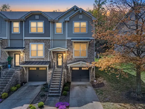 1027 Woodbury Falls Dr, Nashville, TN 37221