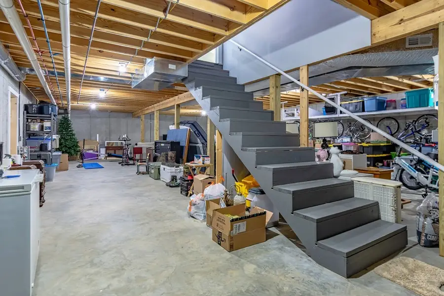 171 Lakeview Cir, Byrdstown, TN 38549 - #3