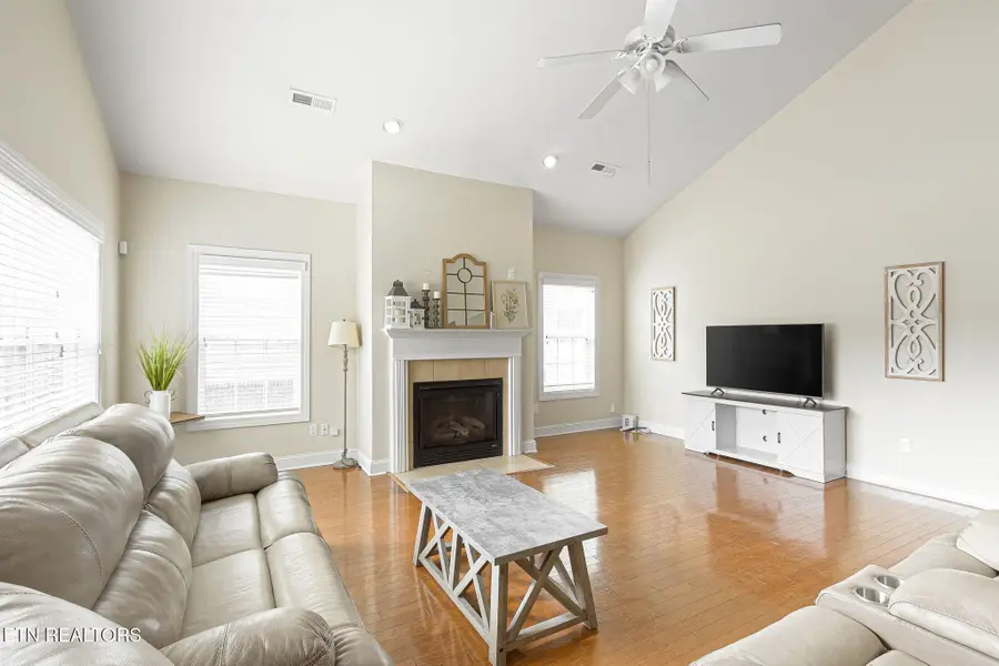 117 Fallberry St, Oak Ridge, TN 37830 - #2