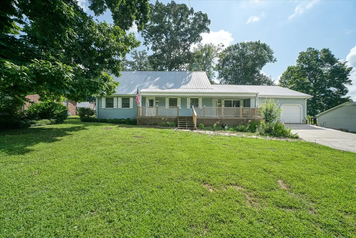 221 Magnolia Rd, Sparta, TN 38583 - #1