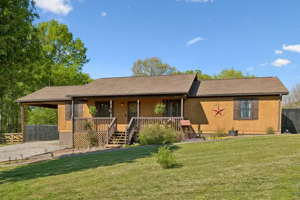 2318 Huckaby Rd, Columbia, TN 38401