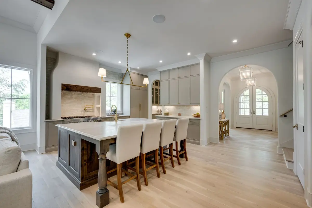 811 Neartop Dr, Nashville, TN 37205 - #1