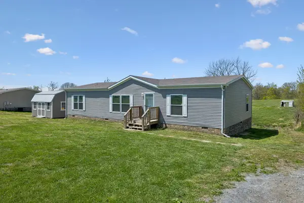 765 Shrum Cemetery Rd, Westmoreland, TN 37186