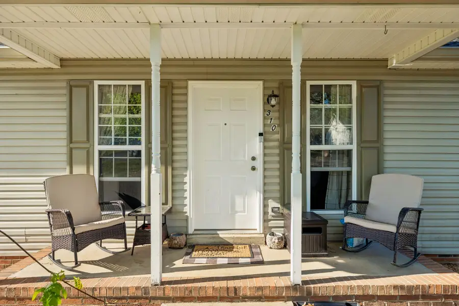 310 Hunter St, Portland, TN 37148 - #2
