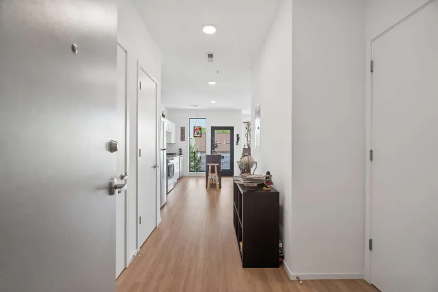 806 Olympic St #405, Nashville, TN 37203 - #3