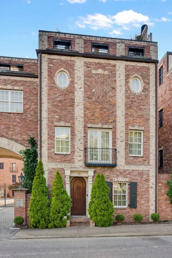 112 West End Close, Nashville, TN 37205