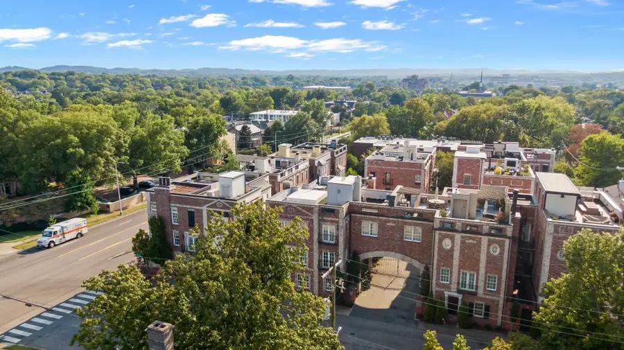 112 West End Close, Nashville, TN 37205 - #2