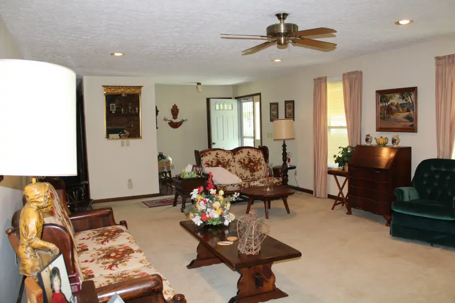 2134 Williamsburg Cir, Cookeville, TN 38506 - #3