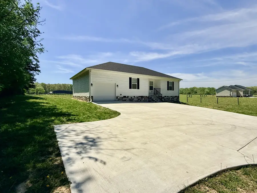 1113 Hurricane Rd, Tullahoma, TN 37388 - #2