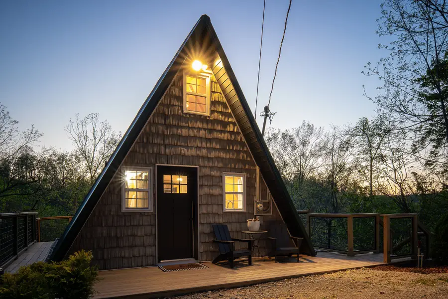 421 Alpine Dr, Smithville, TN 37166 - #2