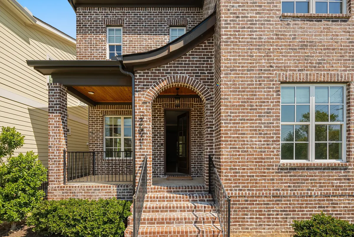 2621 Barclay Dr, Nashville, TN 37206 - #1