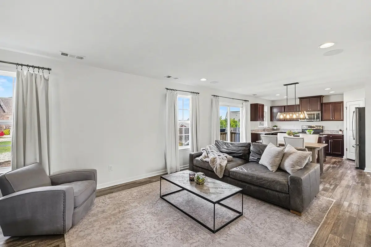 2813 Winterberry Dr, Columbia, TN 38401 - #1