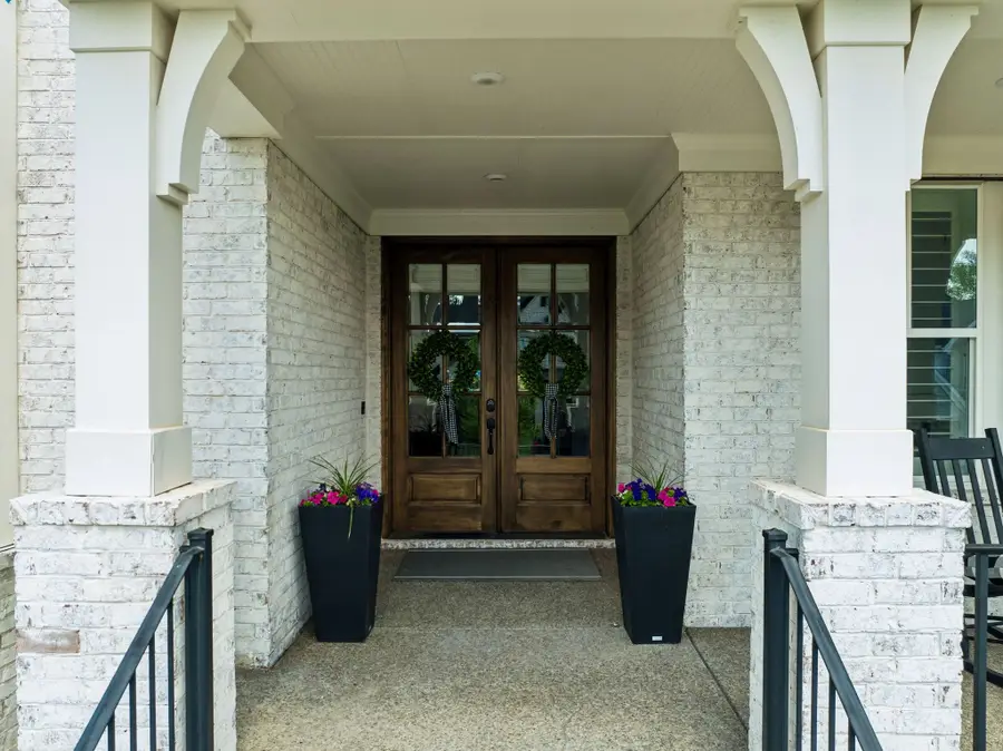 3012 Littlebury Park Dr, Thompsons Station, TN 37179 - #2