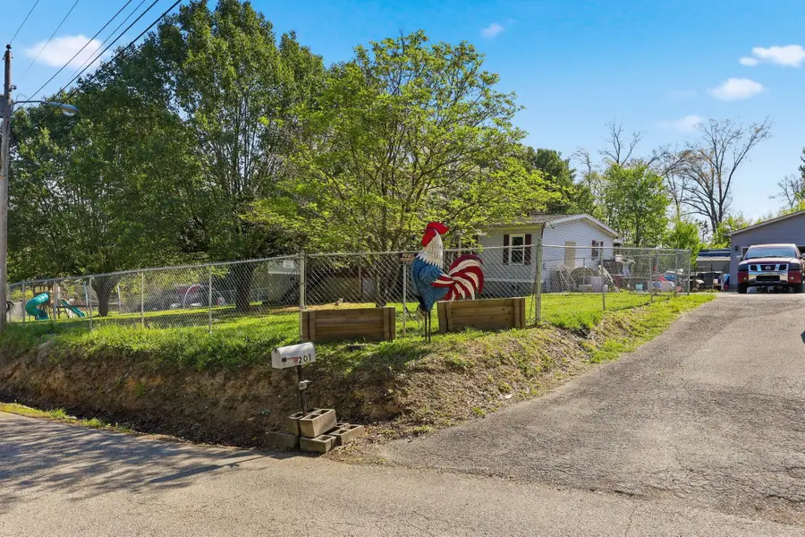 201 Old Eblen Rd, Lenoir City, TN 37771 - #3