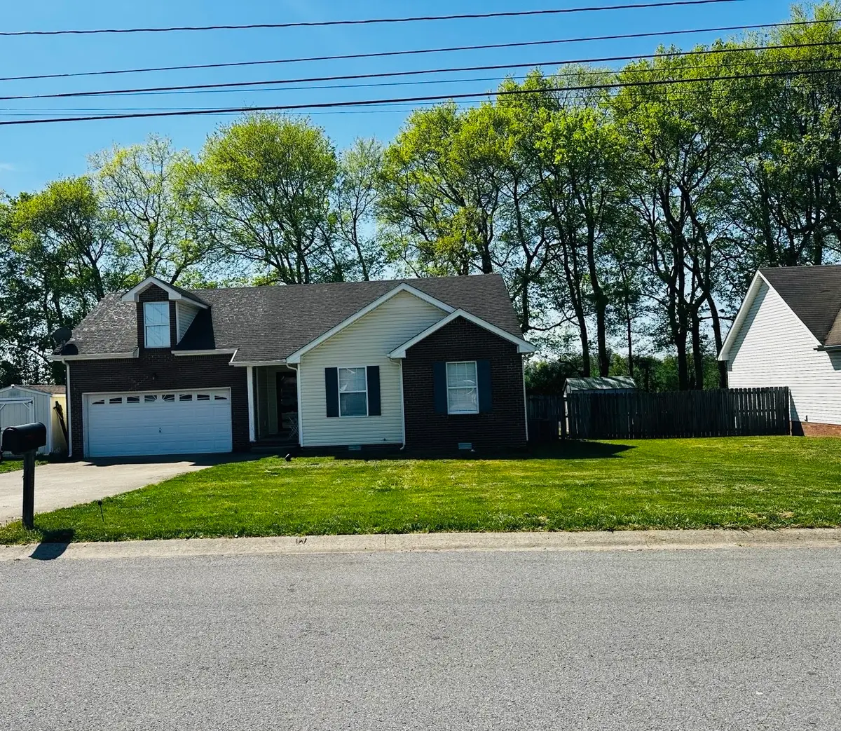 3553 Sandpiper Dr, Clarksville, TN 37042 - #1