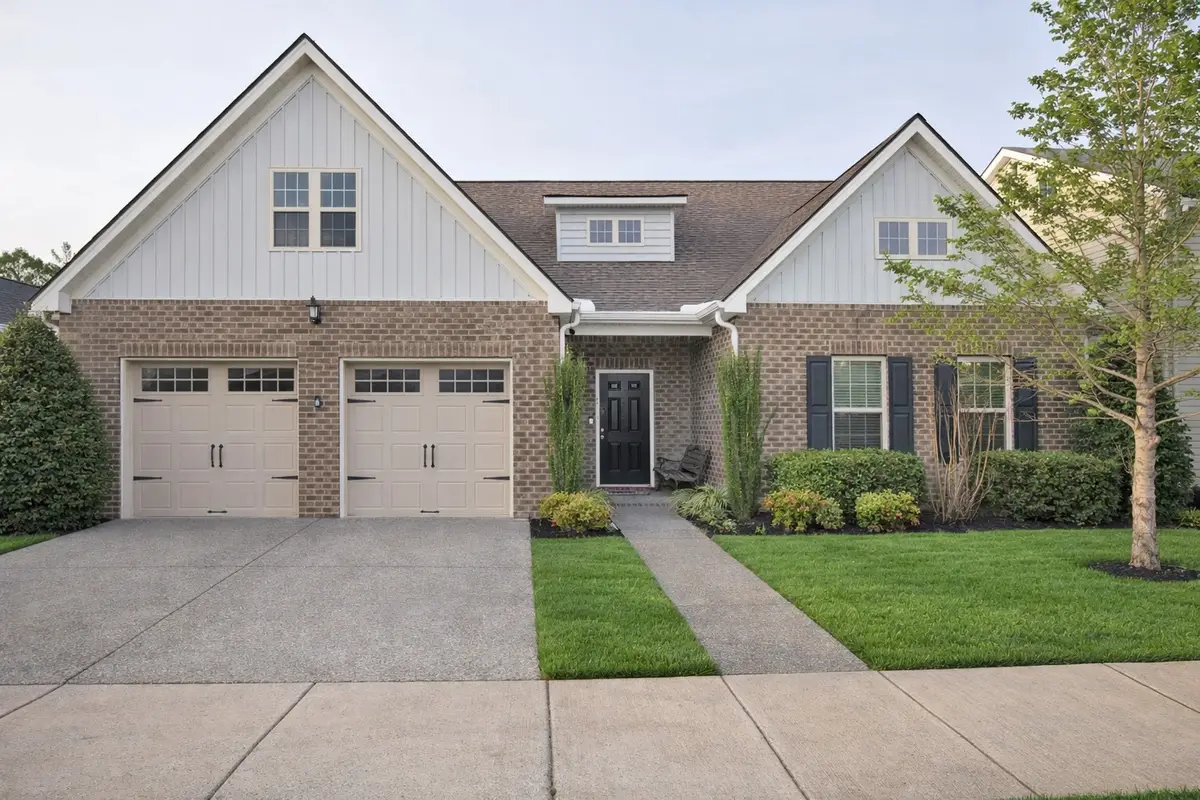 240 Jocelyn Dr, Cottontown, TN 37048 - #1