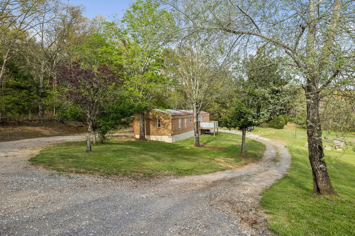1033 Pollard Rd, Walling, TN 38587 - #1