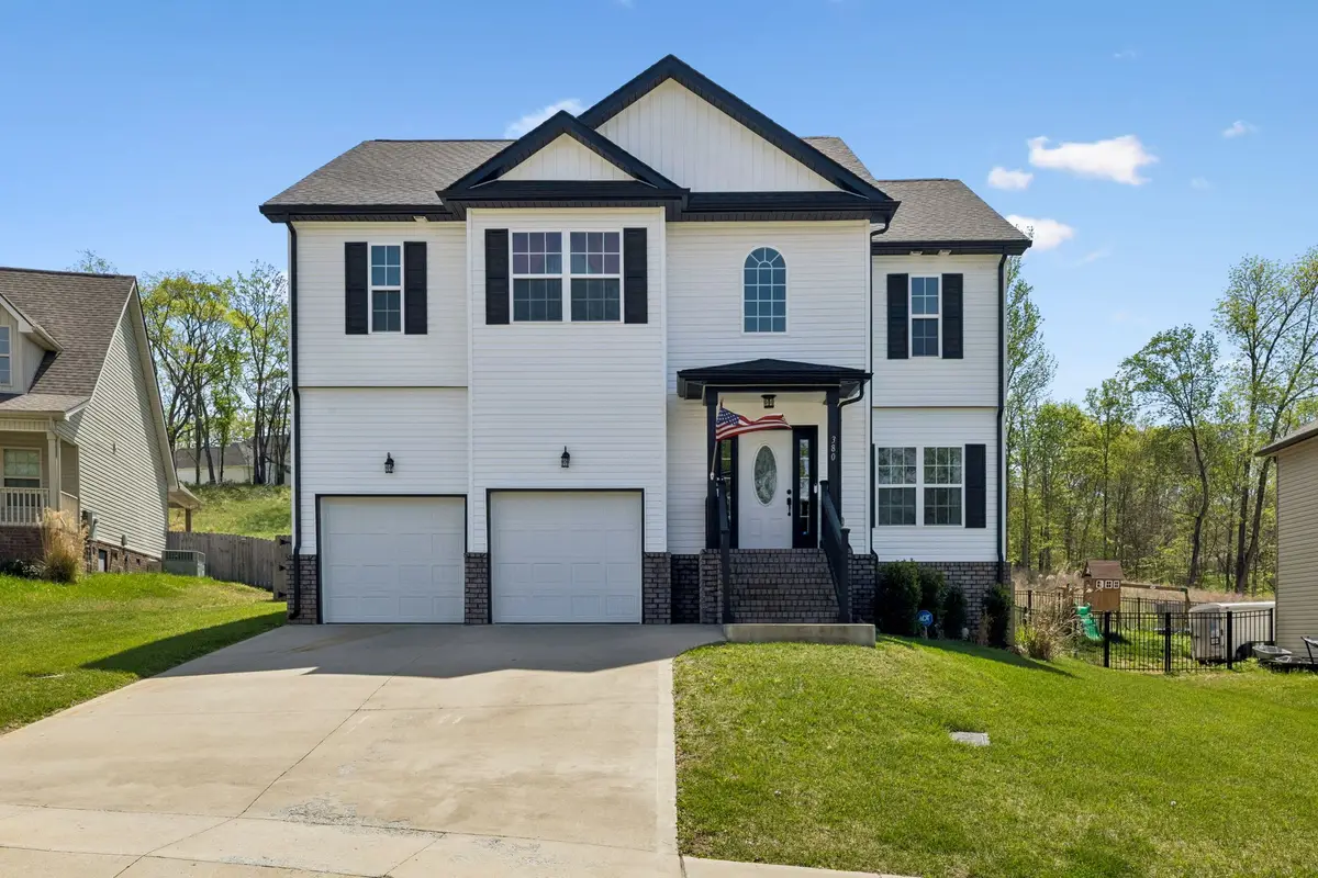 380 Barry Dr, Clarksville, TN 37040 - #1