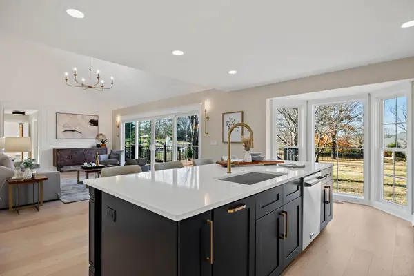 1114 Chickasaw Dr, Brentwood, TN 37027