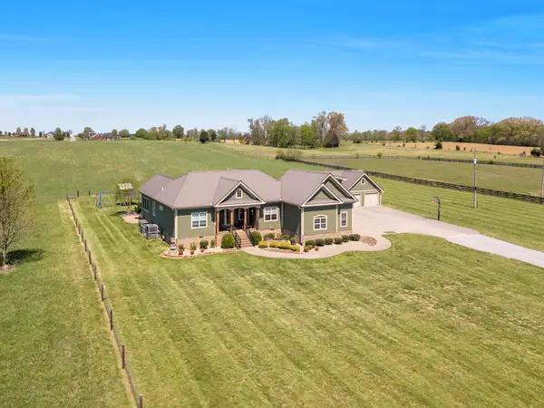 3988 Fykes Grove Rd, Cedar Hill, TN 37032