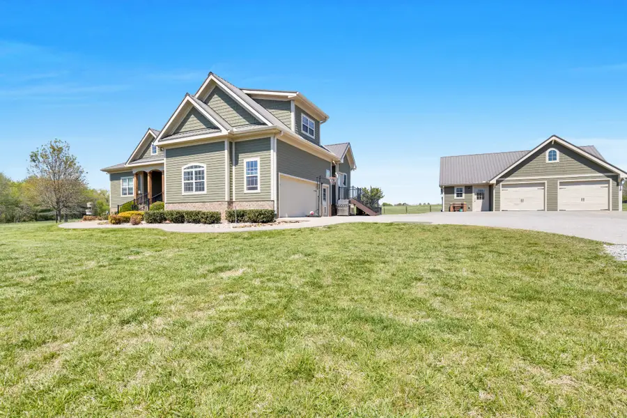 3988 Fykes Grove Rd, Cedar Hill, TN 37032 - #2