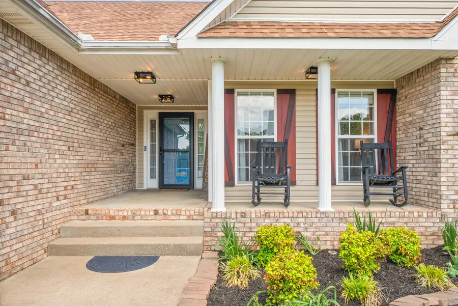 407 Walkaway Ct, Clarksville, TN 37043 - #3