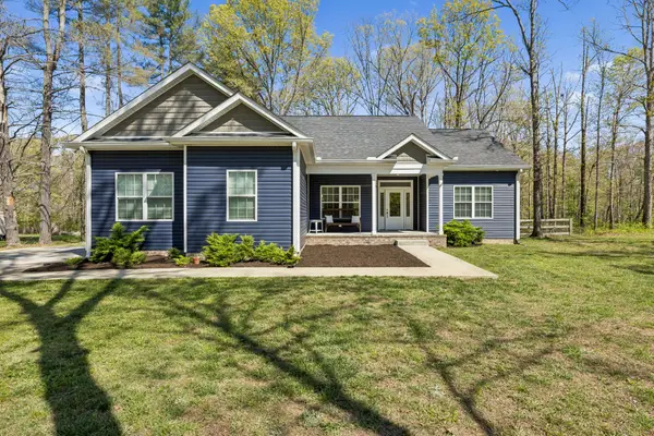 109 Duke Rd, Dickson, TN 37055