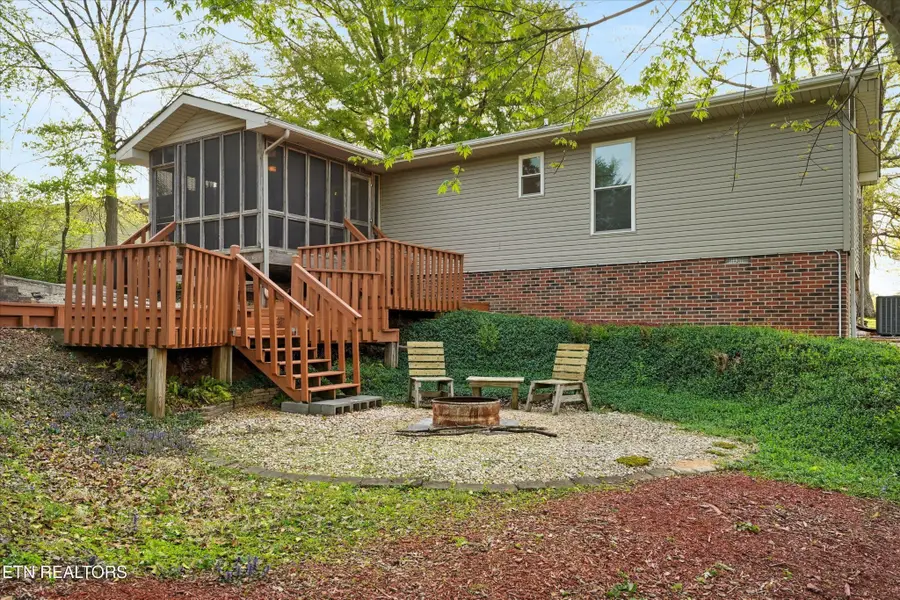 3005 Ridgeview Drive, Maryville, TN 37801 - #3