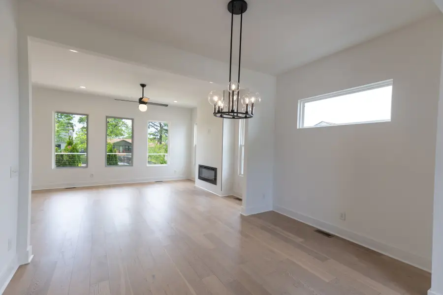 517 S 10th St, Nashville, TN 37206 - #3