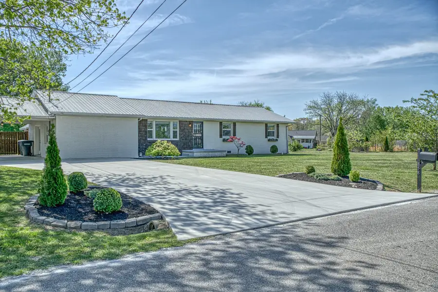 858 Greenland Ave, Cookeville, TN 38501 - #3