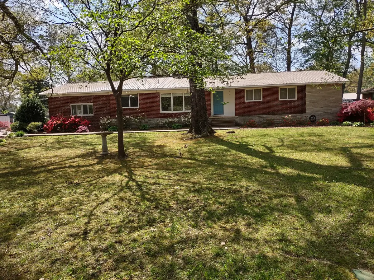 105 Westwood Dr, Tullahoma, TN 37388 - #1