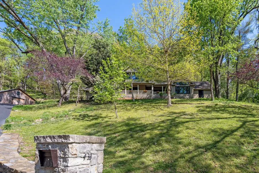 433 Grayson Dr, Nashville, TN 37205 - #2