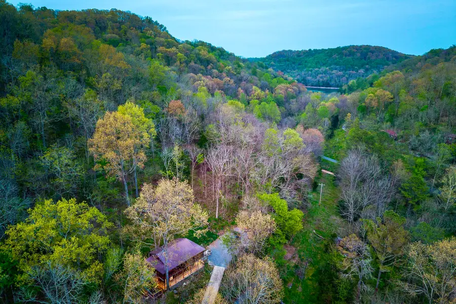 510 Wilson Dr, Smithville, TN 37166 - #2