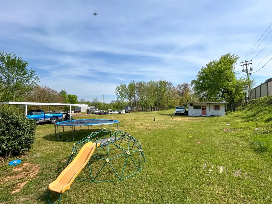 30996 Broad St, Bruceton, TN 38317 - #2