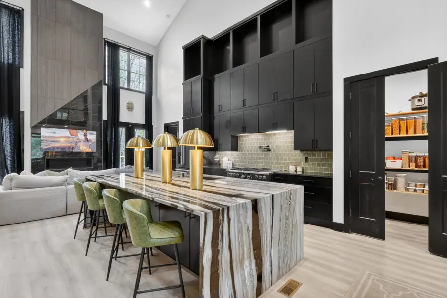 7345 Sugar Camp Dr, Greenbrier, TN 37073 - #2